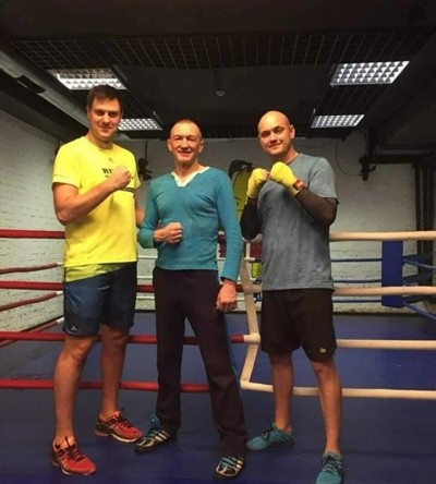 Тренировки по боксу групповые  Клуб единоборств "Груша" (12 тренировок) - купить в Кулларе